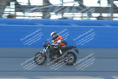 media/Nov-26-2022-Fastrack Riders (Sat) [[b001e85eef]]/Level 1/Session 1 Front Straight/